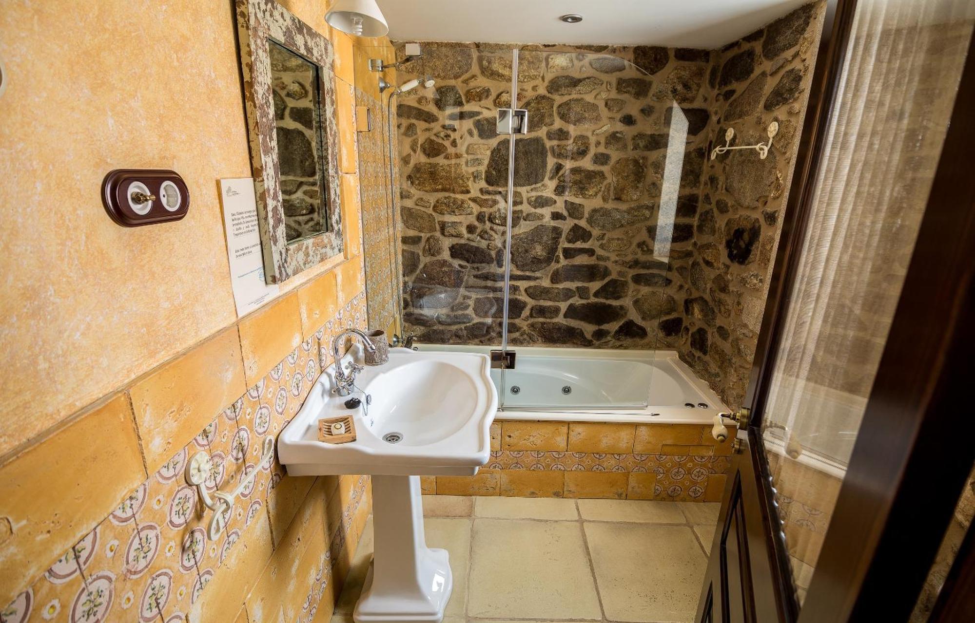 Hotel Rustico Lugar Do Cotarino Камаріньяс Екстер'єр фото